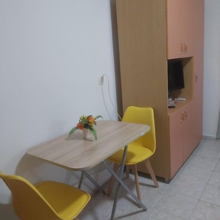 Ani Apartment โอครีด ภายนอก รูปภาพ